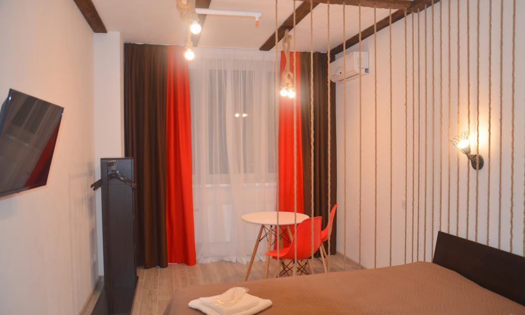 Sky Apartment Virmenska Kyiv Exterior photo